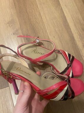Gorgeous vintage pink y2k high heels sandals in beautiful condition